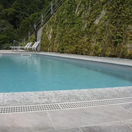 Lejlighed Attic With Pool Nesso