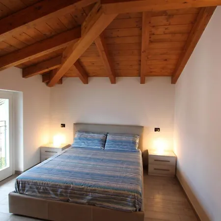דירה Attic With Pool